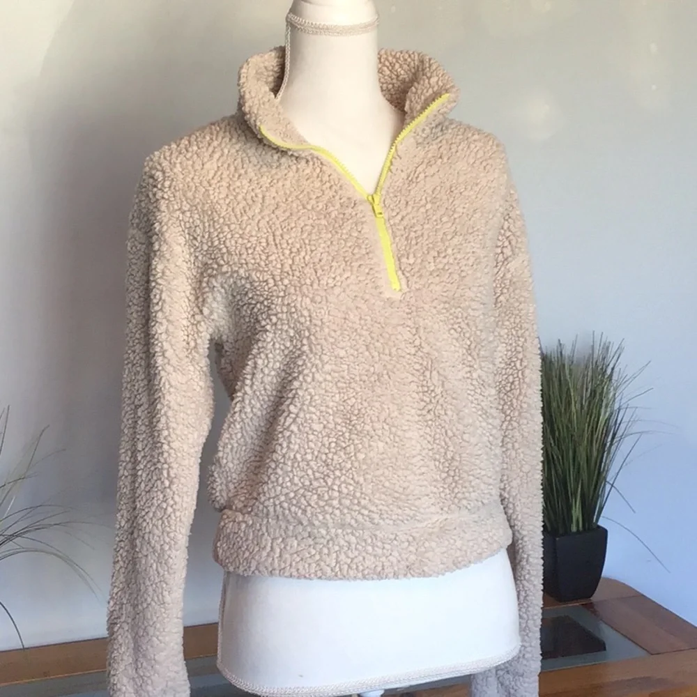 WILD FABLE Women's SHERPA PULLOVER - Picture 5 of 12
